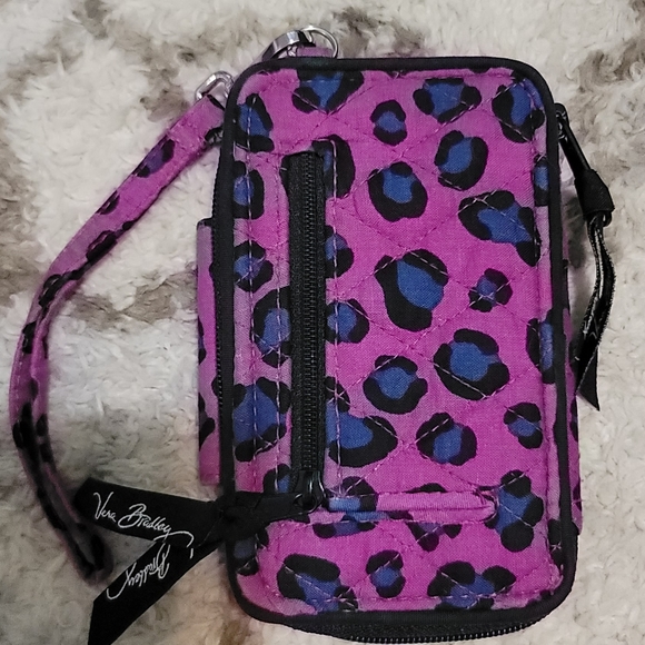 Purple leopard print wristlet - Picture 2 of 4